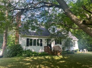 653 Mason St, Morrisonville, NY 12962