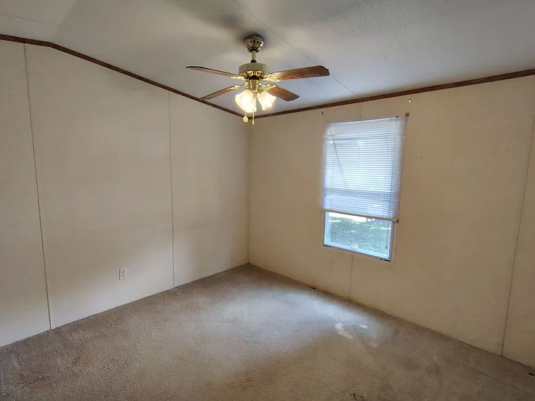 225 Community Dr #2 — Photo 12