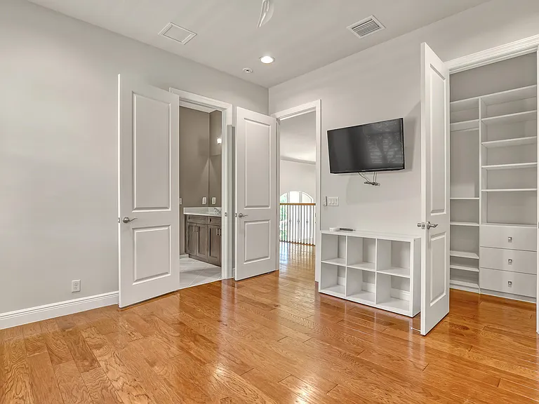 6464 Bellamalfi St — Photo 52