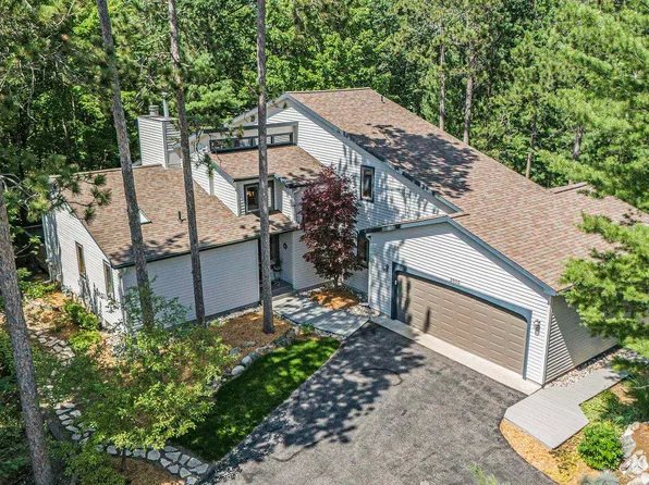 3005 Wild Juniper Trl, Traverse City, MI 49686