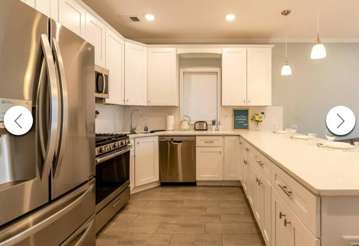 4 bed, 2.5 bath, 1600 sqft, $3,500 — Photo 3