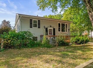 503 Gentle Breeze Ter, Carpentersville, IL