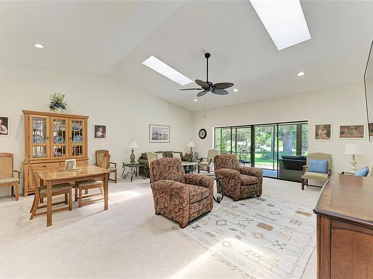 3946 Wilshire Cir E #168 — Photo 12
