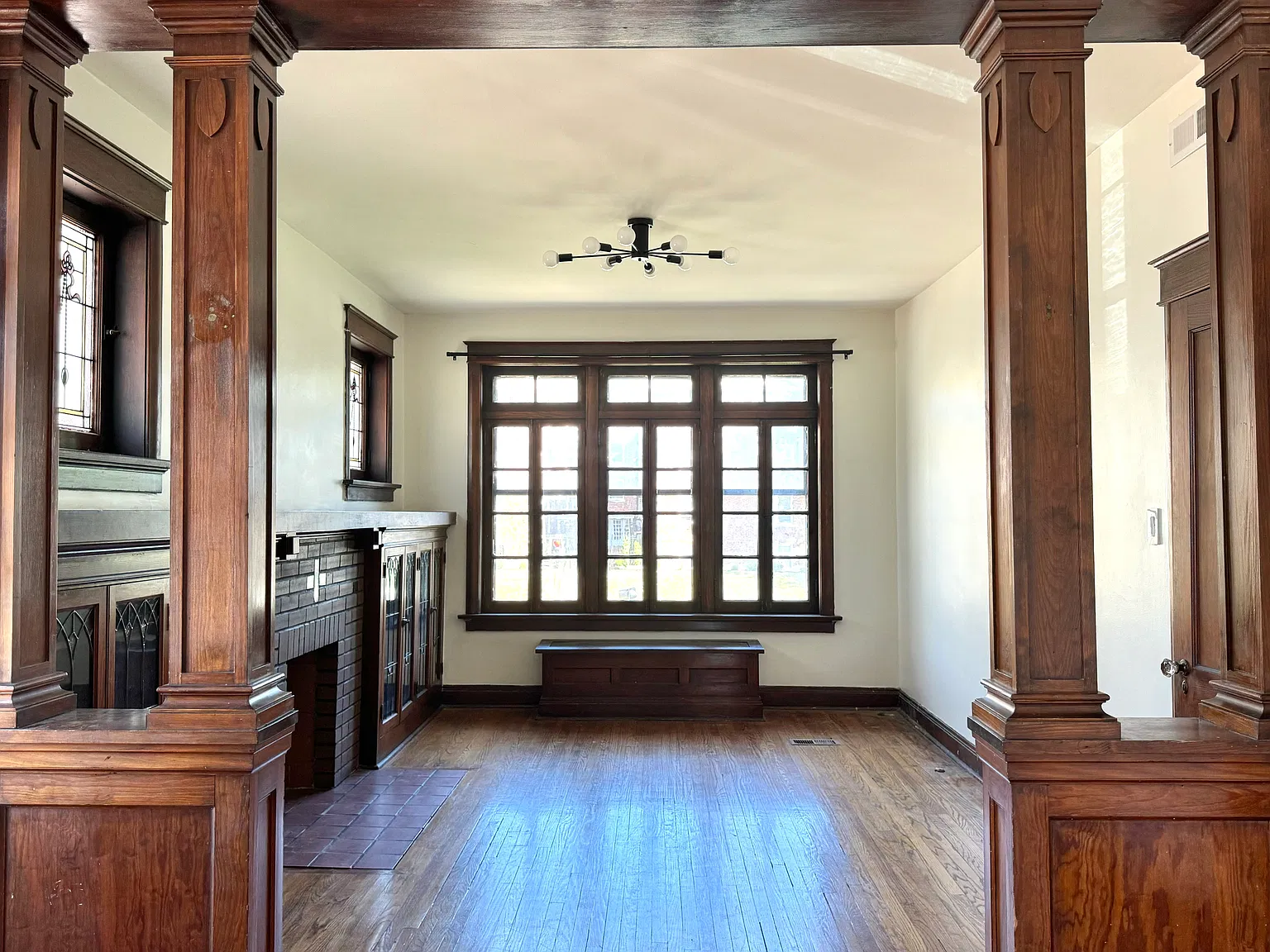 2601 S Kingshighway Blvd — Photo 2