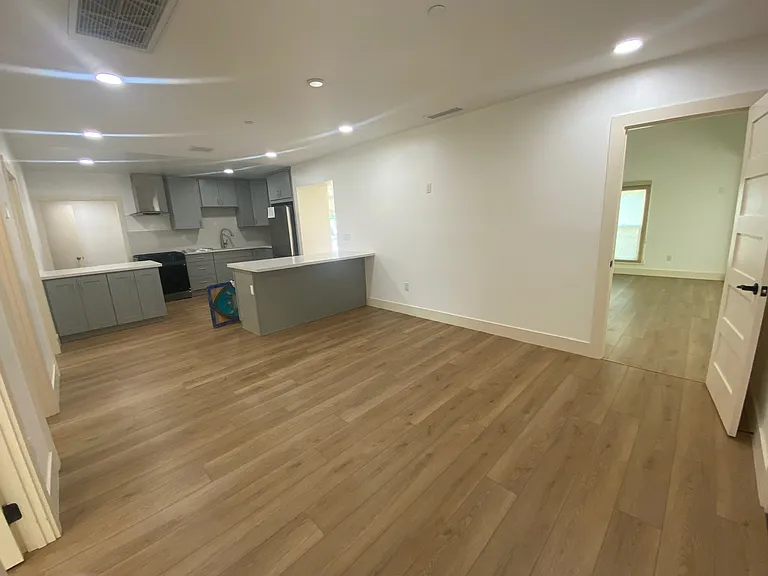 303 S Alta Vista Ave — Photo 14