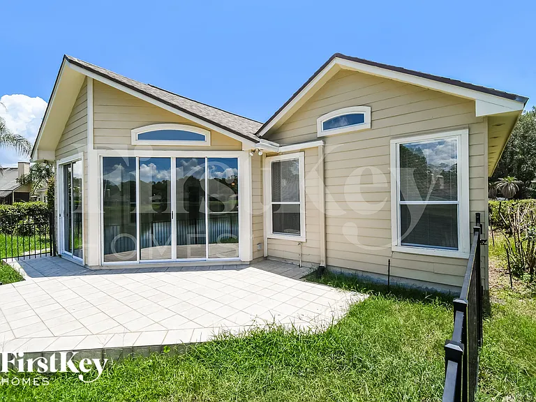 1528 Walnut Creek Dr — Photo 17