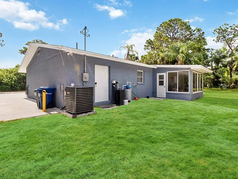 526 Conrad Rd — Photo 27