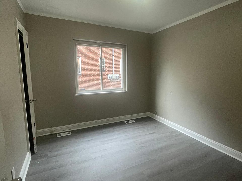 1st image of 427 Rosemont Ave #1