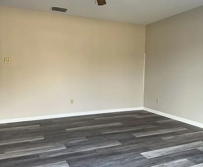 17608 Shadyside Cir — Photo 5