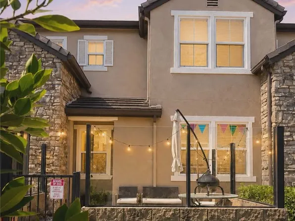1915 Bassett Ln, Santee, CA 92071