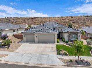 498 N Sage Grouse Dr, Washington, UT 84780