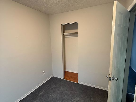 4th image of 354 N Town St #354