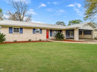 609 N Chevis St, Rayne, LA 70578