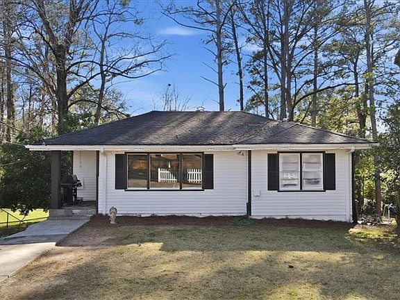 2nd image of 2363 Woodside Way