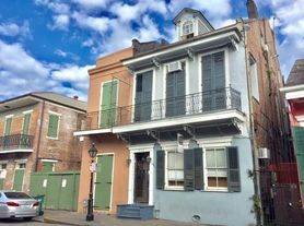 932 Bourbon St