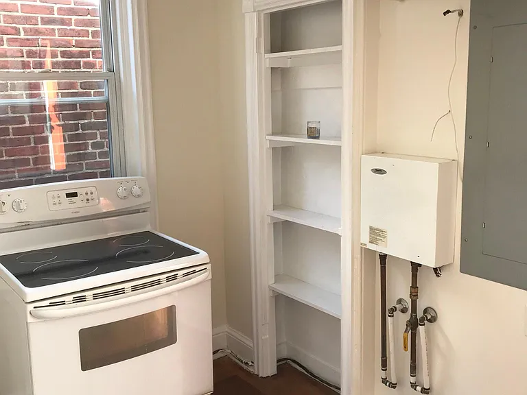 835 N Union St #B — Photo 6