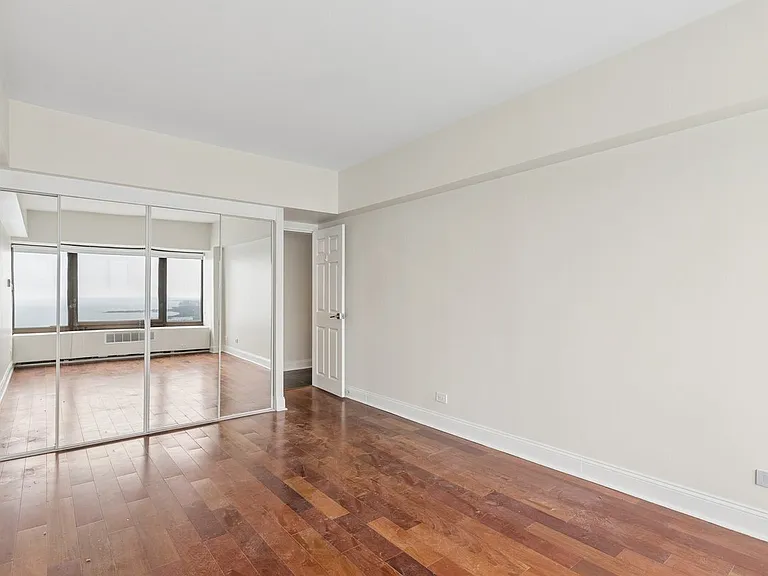 175 E Delaware Pl #8304 — Photo 22