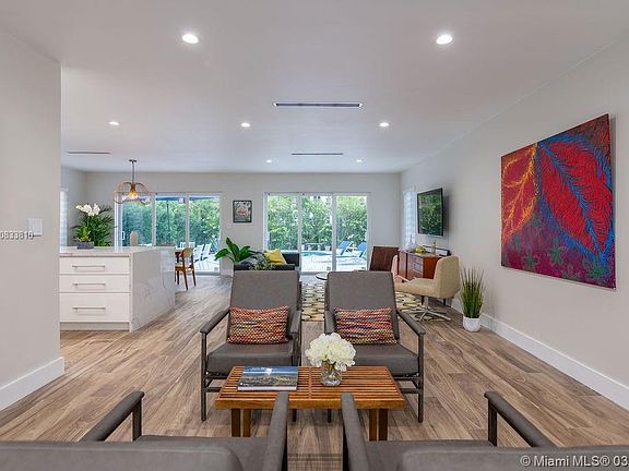 3rd image of 545 Lakeview Dr #0