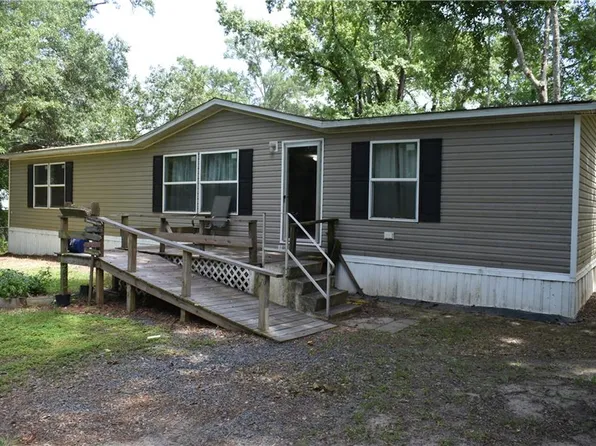 119 Frontier Ave, Natchitoches, LA 71457