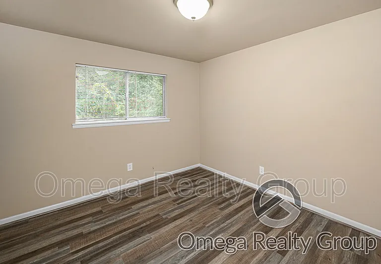 139 Foust Ct #135 — Photo 15