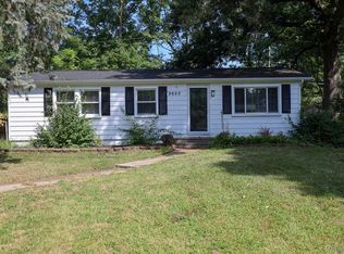 9650 Cooley Lake Rd, White Lake, MI 48386