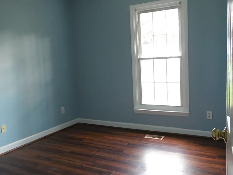 115 Bett Dr — Photo 9