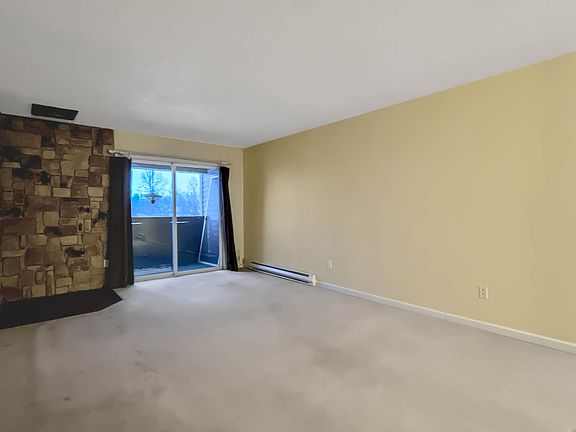 Living Room View 01