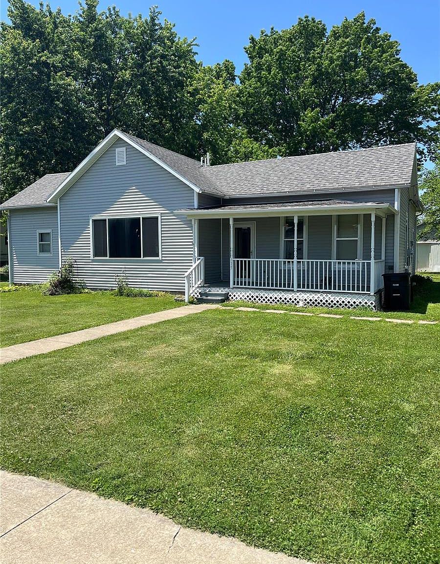 315 S Washington St, Ramsey, IL 62080 Zillow