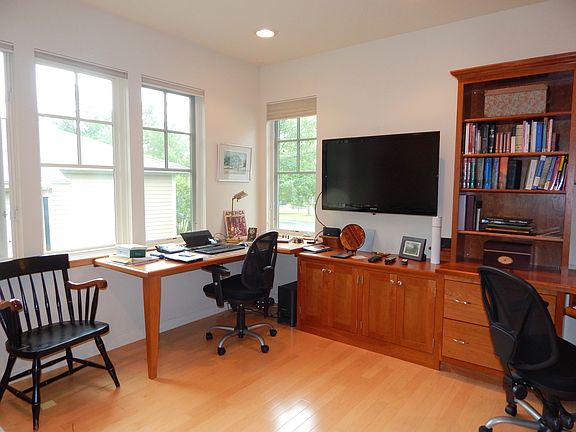 Den with Maple Built-ins