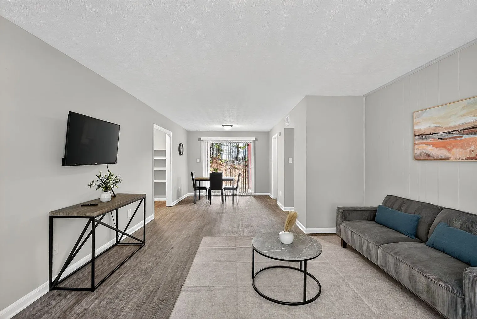 2 bed, 1.0 bath, 12346 sqft, $2,805 — Photo 1