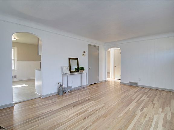 5th image of 4640 W 150th St