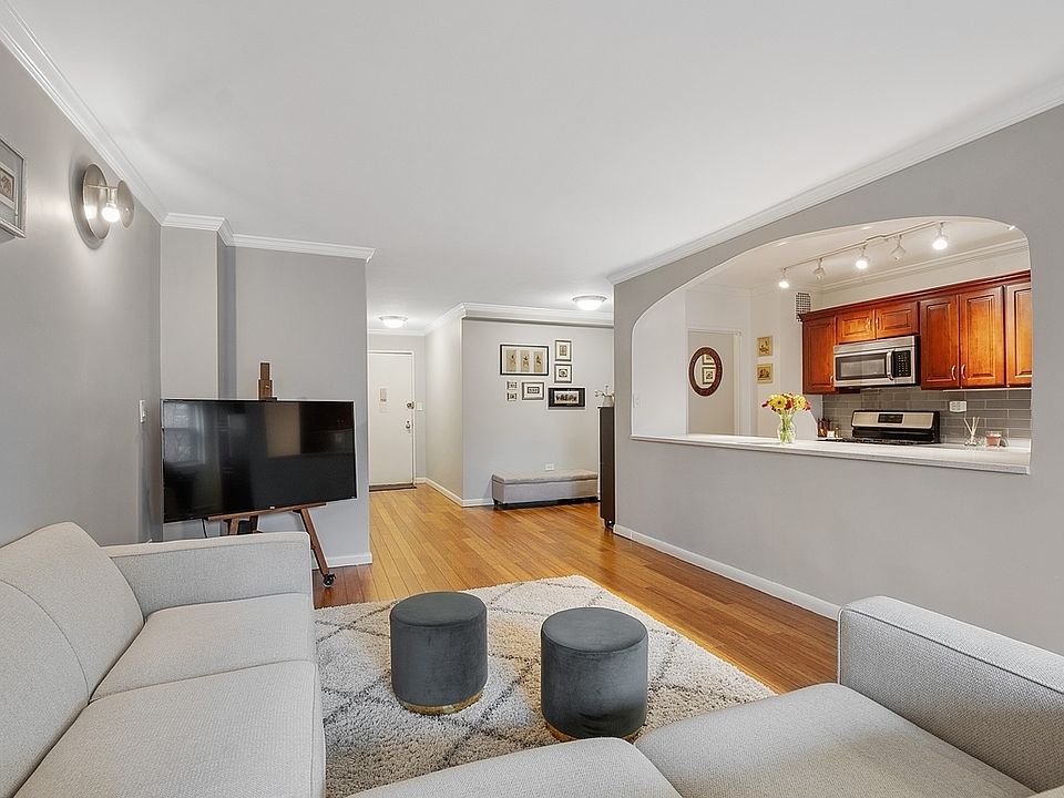 1st image of 191 Willoughby St APT 8L