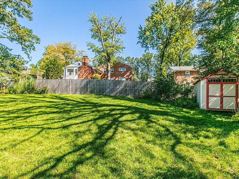 7811 Greeley Blvd — Photo 44