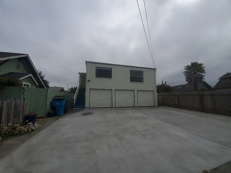 1611 Lowell St — Photo 1