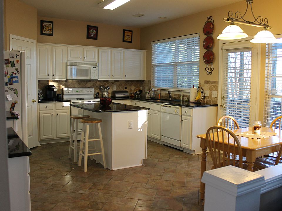 1st image of 5585 Cambridge Bay Dr