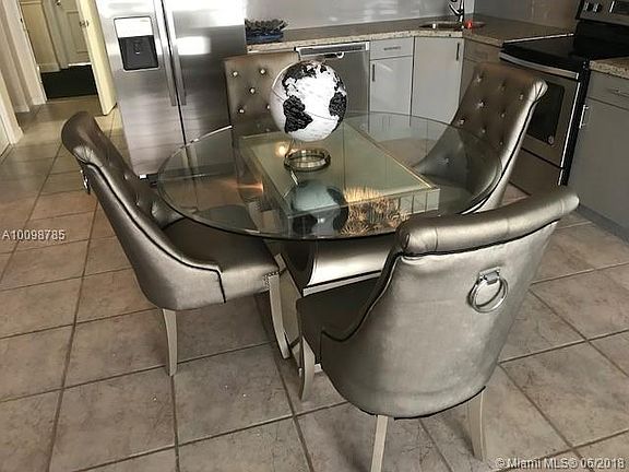 5th image of 5601 Collins Ave APT 1707