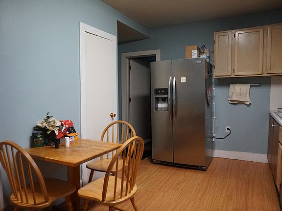 3rd image of 1208 Paquin St #100