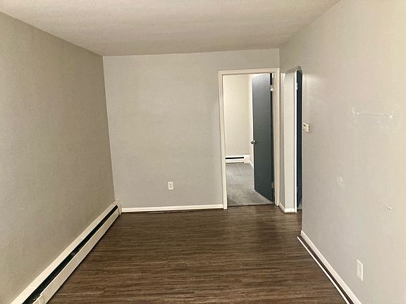 3rd image of 2034 John R Rd APT 4