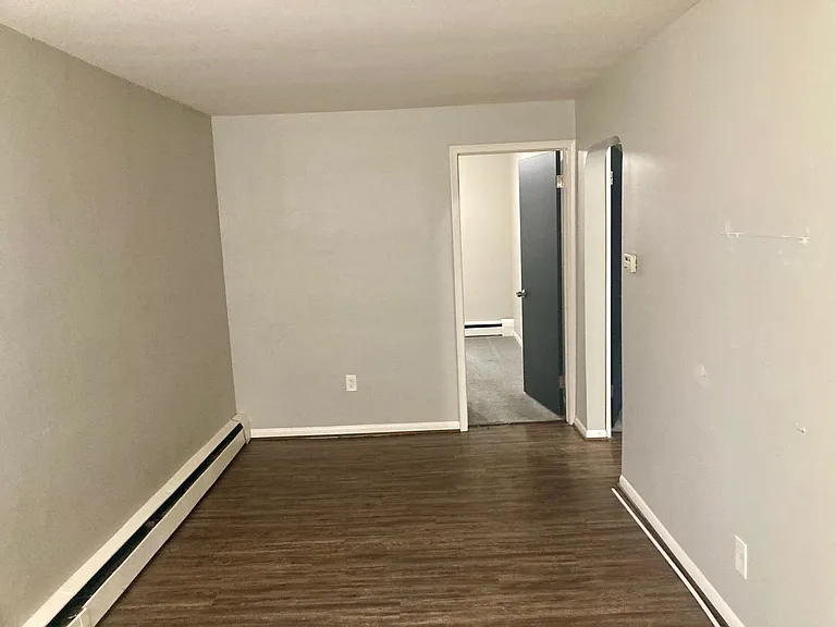 2034 John R Rd #4 — Photo 3