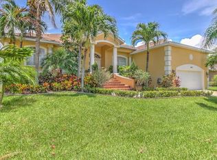 1419 Beach Club Ln, Apollo Beach, FL 33572
