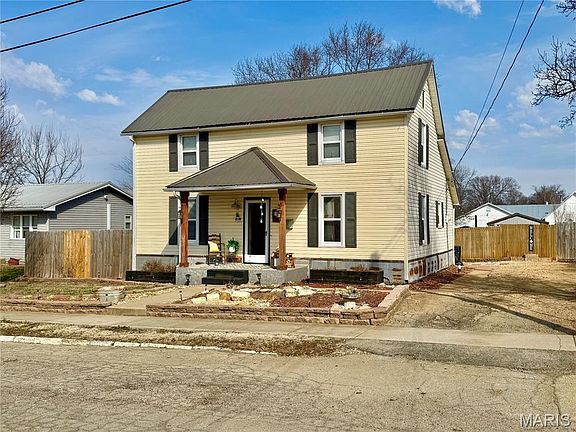 2nd image of 504 Jefferson St