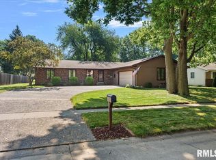 808 Rickard Rd, Springfield, IL 62704