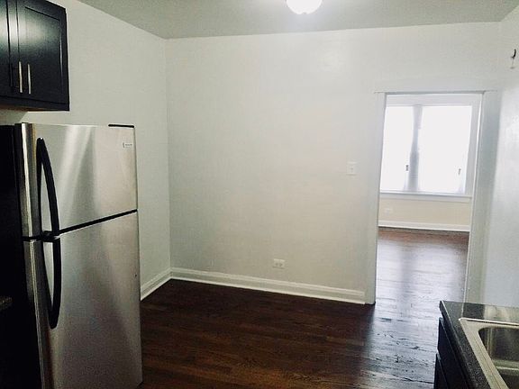 4th image of 4204 N Kimball Ave APT 1