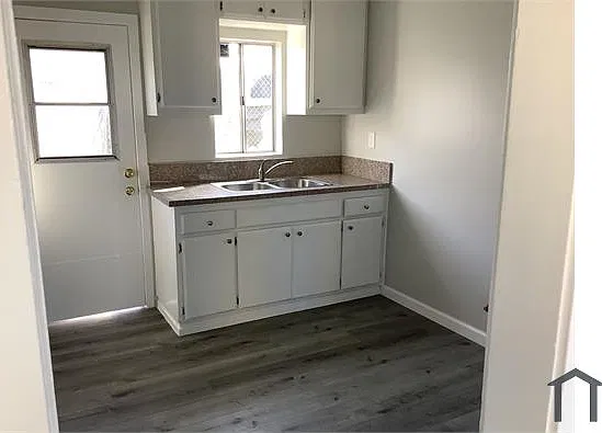 5062 Randolph St — Photo 3