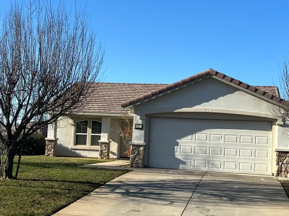 32 Sierra Ct, Ione, CA 95640