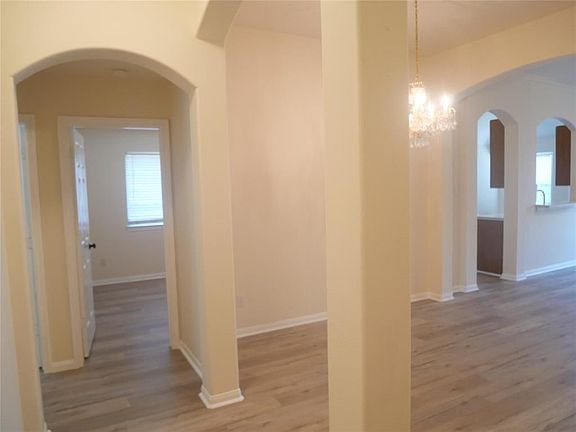 4th image of 3910 Highland Vale Ct