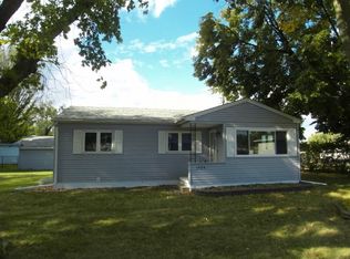 1424 Sager Ave, Waterloo, IA 50701