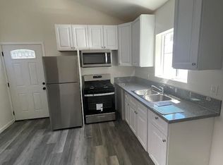 21033 Bassett St, Canoga Park, CA 91303