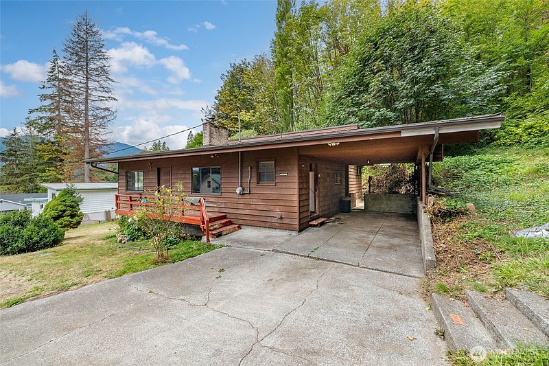 3rd image of 7222 Siedel Place