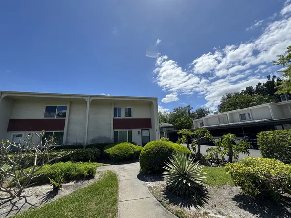 2915 Pine Cone Cir, Clearwater, FL 33760